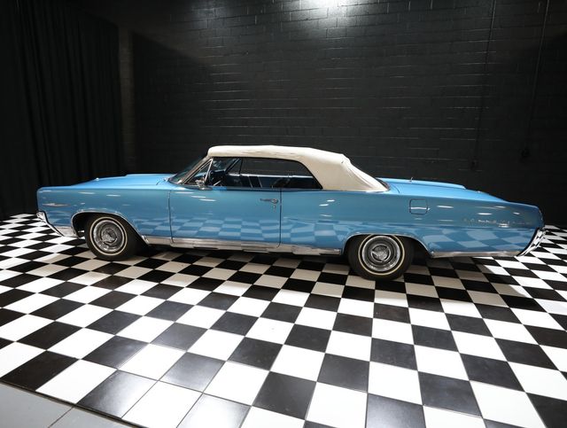 1964 Pontiac Bonneville Convertible - 23056697 - 81