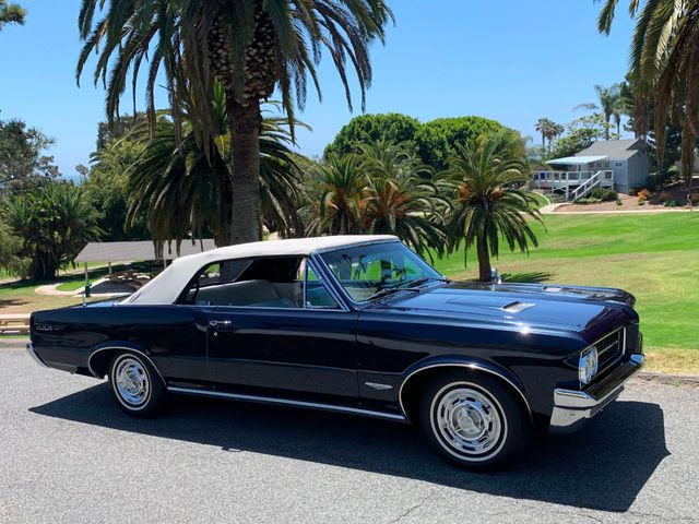 1964 Pontiac GTO  - 19070647 - 70