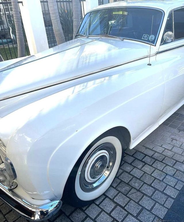 1964 Rolls-Royce Silver Cloud 3 Luxury Sedan - 21525089 - 20