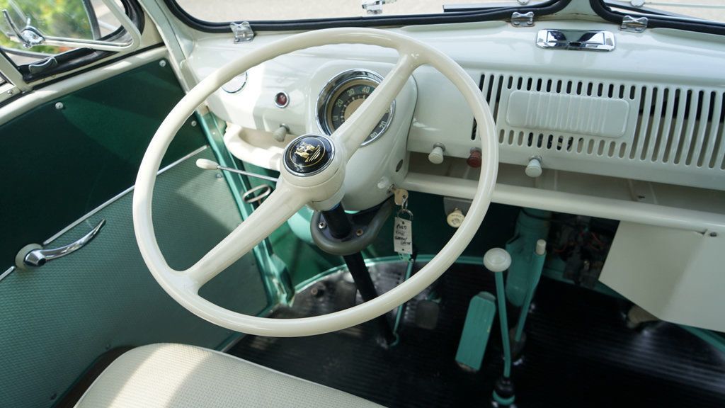 1964 Volkswagen 21 Window Samba Deluxe - 20241941 - 21
