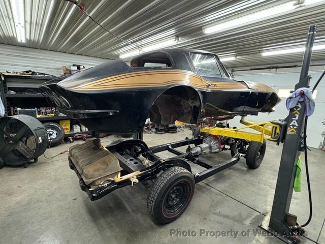 1965 Chevrolet Corvette Body Off Restored w/ 70s paint job - 22459429 - 69