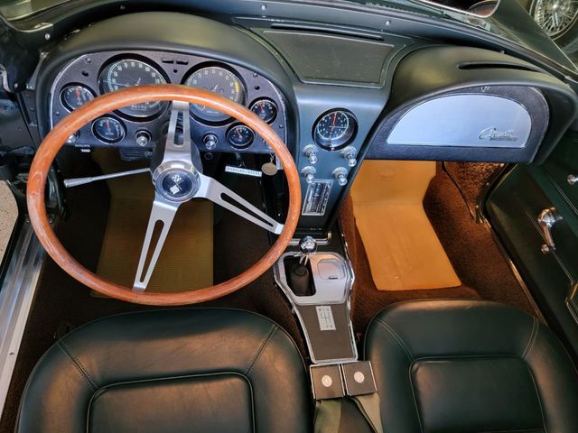 1965 Chevrolet Corvette Sting Ray 1965 Chevrolet Corvette Sting Ray - 21156076 - 22