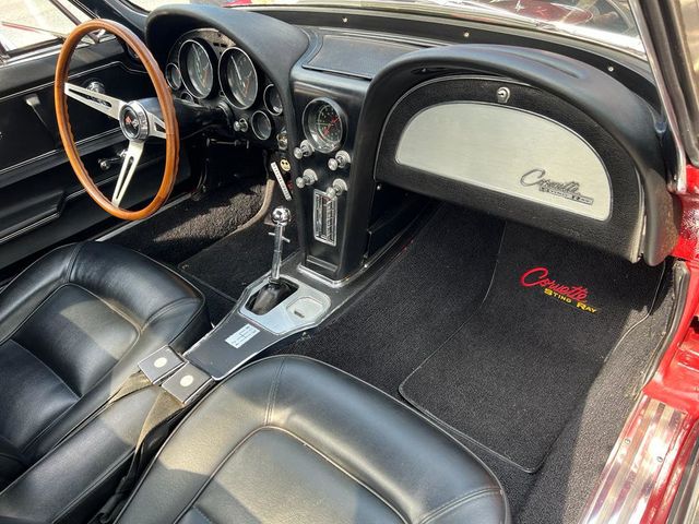1965 Chevrolet CORVETTE STINGRAY 1965 Chevrolet CORVETTE STING RAY! MATCHING NUMBERS! - 21586566 - 14