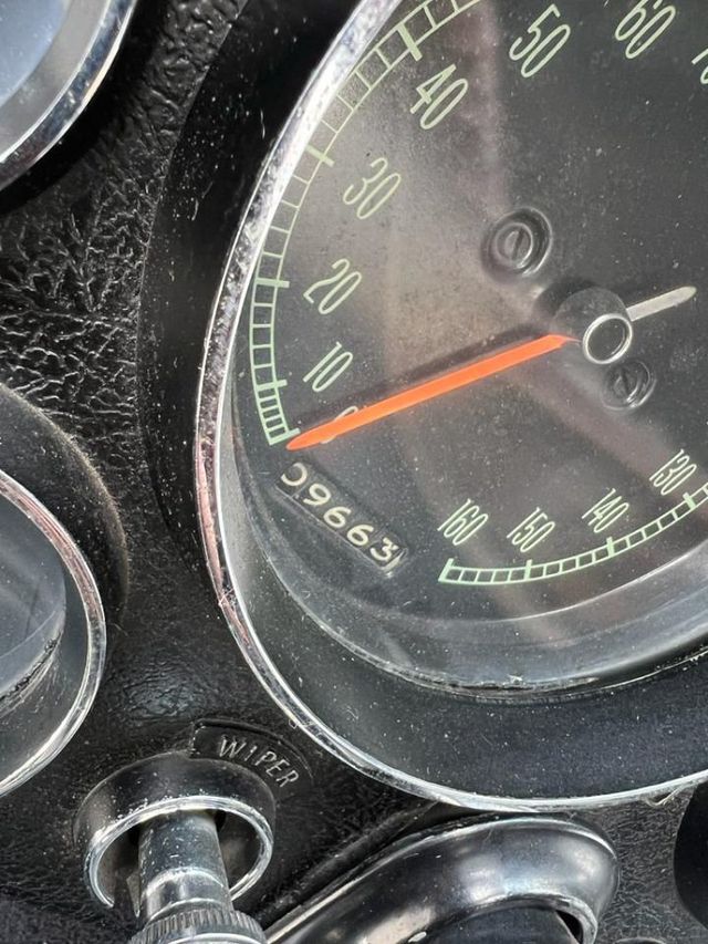 1965 Chevrolet CORVETTE STINGRAY 1965 Chevrolet CORVETTE STING RAY! MATCHING NUMBERS! - 21586566 - 19