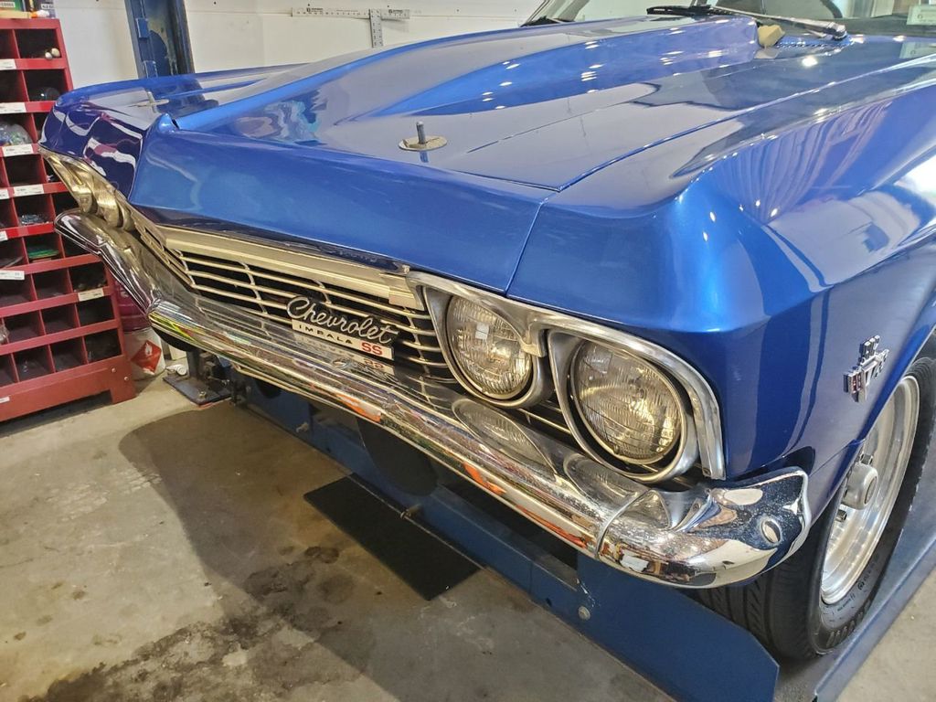 1965 Chevrolet Impala SS w/ 502 Crate Motor  - 20175503 - 9
