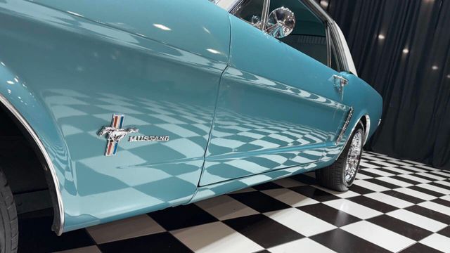 1965 Ford Mustang 302cid - AUTO - AIR CONDITIONING - MUST SEE - - 22951169 - 23