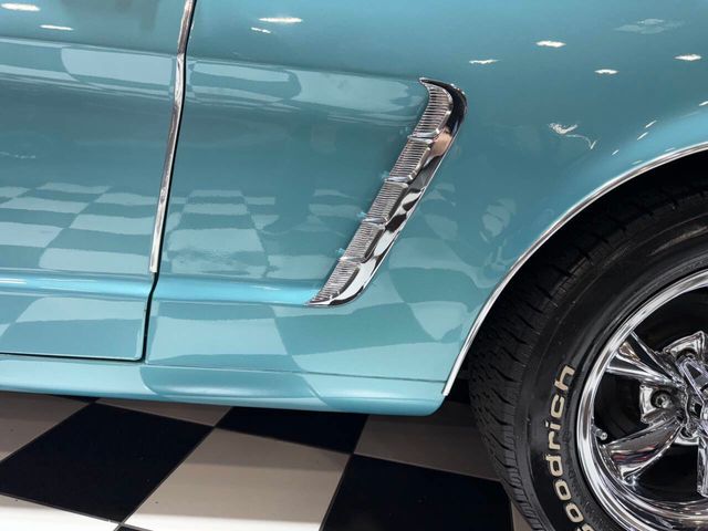 1965 Ford Mustang 302cid - AUTO - AIR CONDITIONING - MUST SEE - - 22951169 - 29