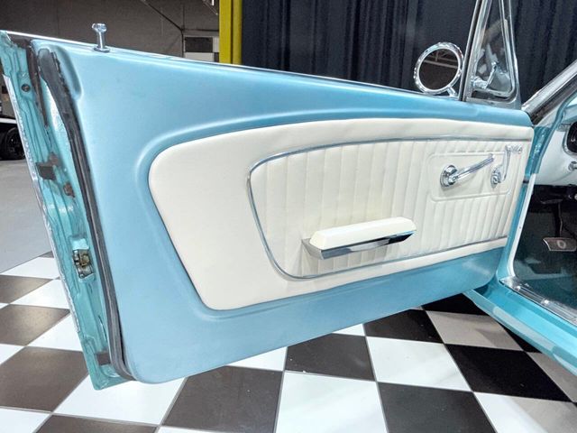 1965 Ford Mustang 302cid - AUTO - AIR CONDITIONING - MUST SEE - - 22951169 - 77