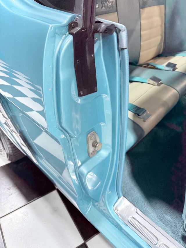 1965 Ford Mustang 302cid - AUTO - AIR CONDITIONING - MUST SEE - - 22951169 - 92