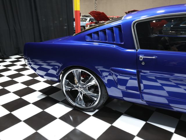 1965 Ford Mustang RESTORED - 347 - 5 Speed - 23056679 - 11