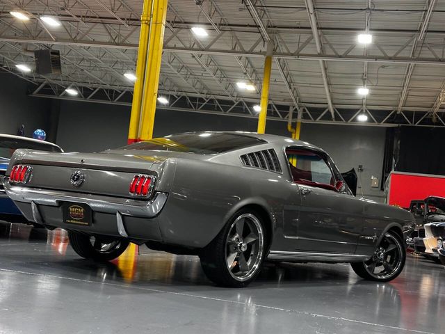 1965 Ford Mustang THIS FASTBACK RESTORED PONY SHOW PAINT JOB - 22766228 - 9