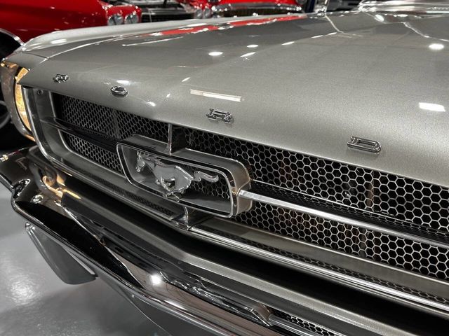 1965 Ford Mustang THIS FASTBACK RESTORED PONY SHOW PAINT JOB - 22766228 - 14
