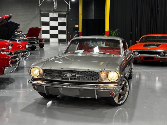 1965 Ford Mustang THIS FASTBACK RESTORED PONY SHOW PAINT JOB - 22766228 - 2