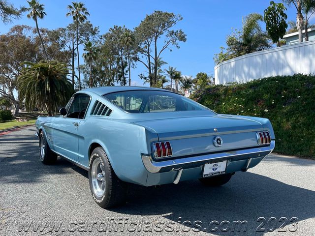 1965 Ford Mustang V8 Fastback  - 21961938 - 9
