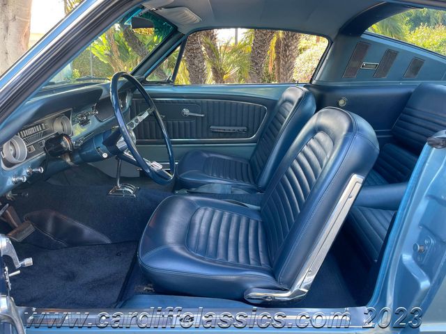 1965 Ford Mustang V8 Fastback  - 21961938 - 12