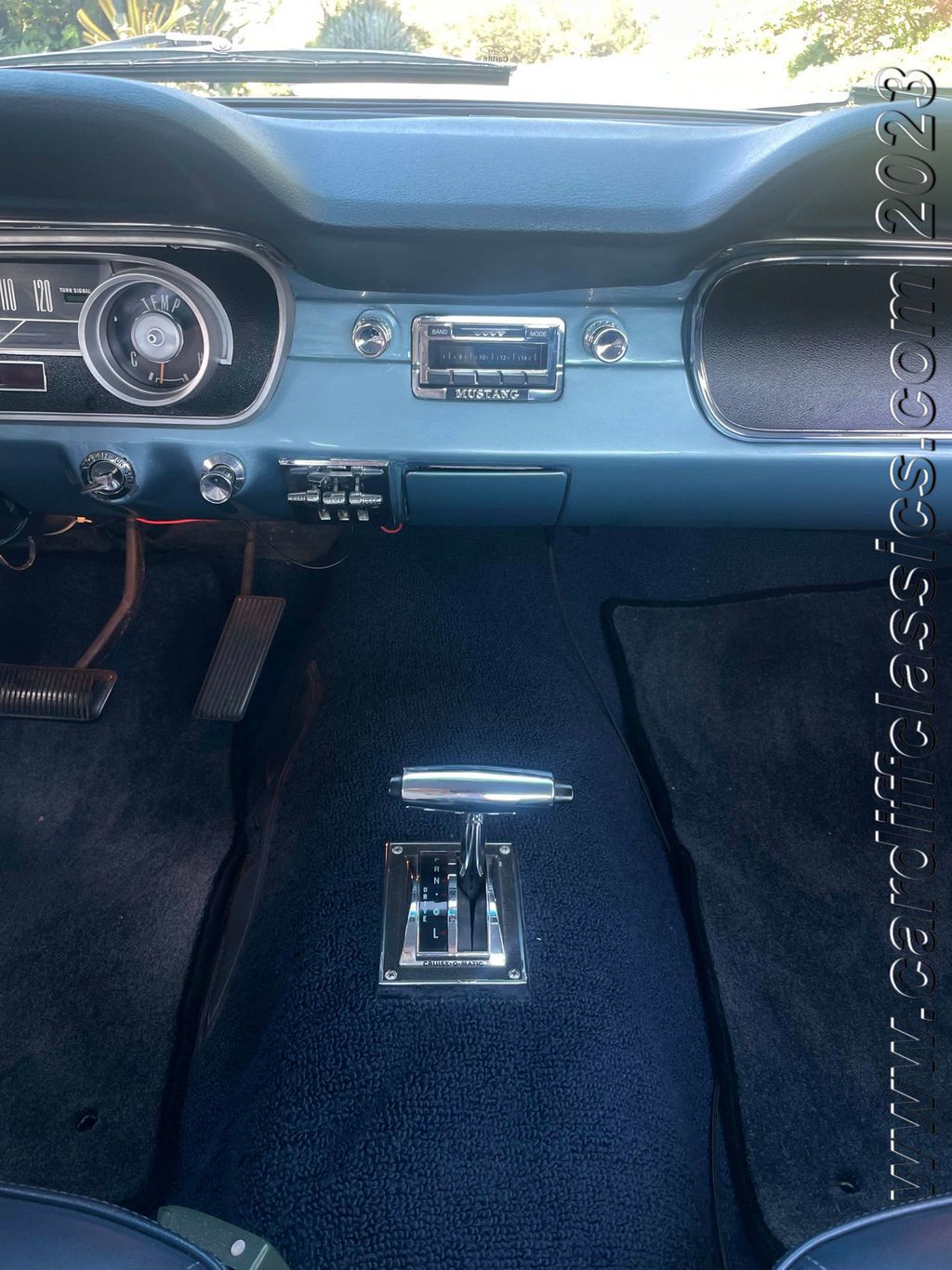 1965 Ford Mustang V8 Fastback  - 21961938 - 15