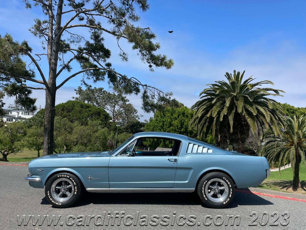 1965 Ford Mustang V8 Fastback  - 21961938 - 3
