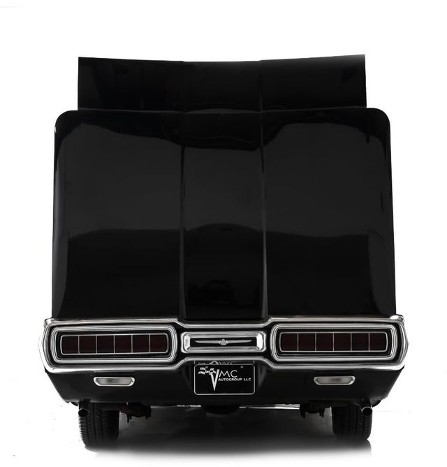 1965 Ford ThunderBird  - 22130061 - 12