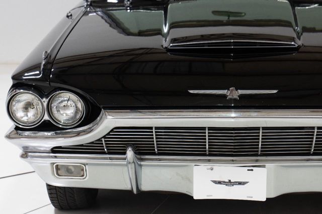 1965 Ford ThunderBird  - 22130061 - 14