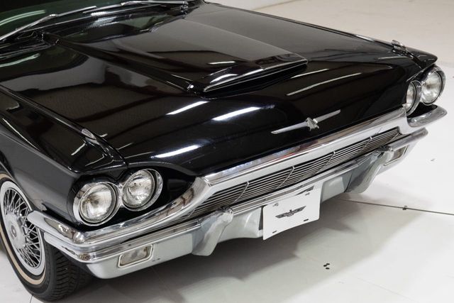 1965 Ford ThunderBird  - 22130061 - 16