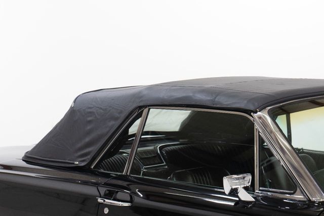 1965 Ford ThunderBird  - 22130061 - 20