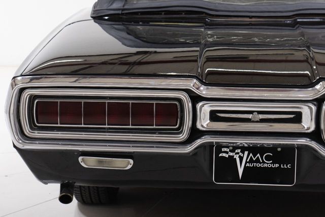 1965 Ford ThunderBird  - 22130061 - 22