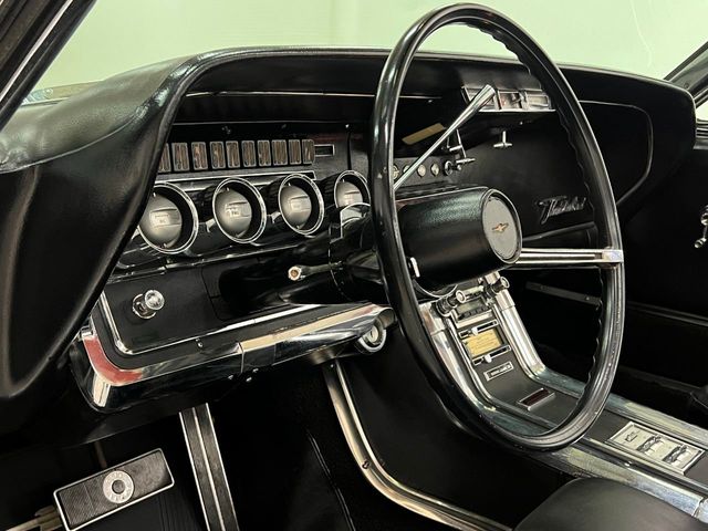 1965 Ford ThunderBird  - 22130061 - 44