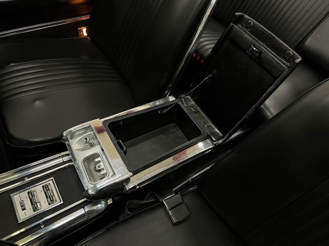 1965 Ford ThunderBird  - 22130061 - 45