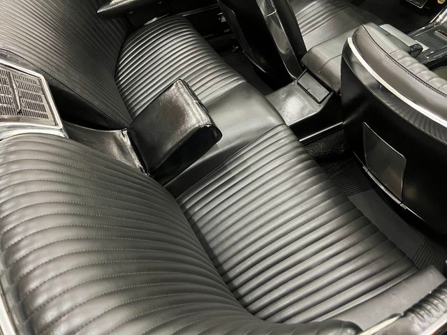 1965 Ford ThunderBird  - 22130061 - 61