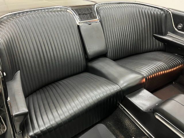 1965 Ford ThunderBird  - 22130061 - 72