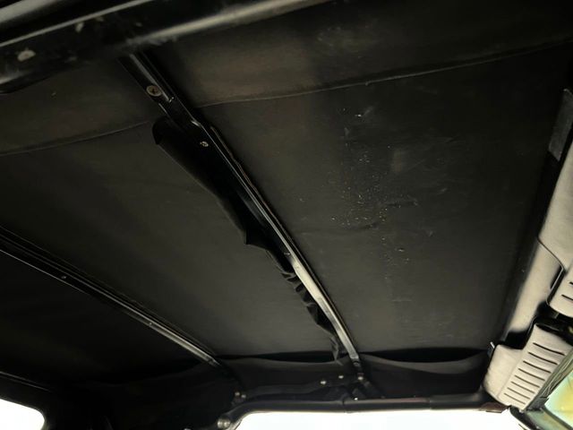 1965 Ford ThunderBird  - 22130061 - 83