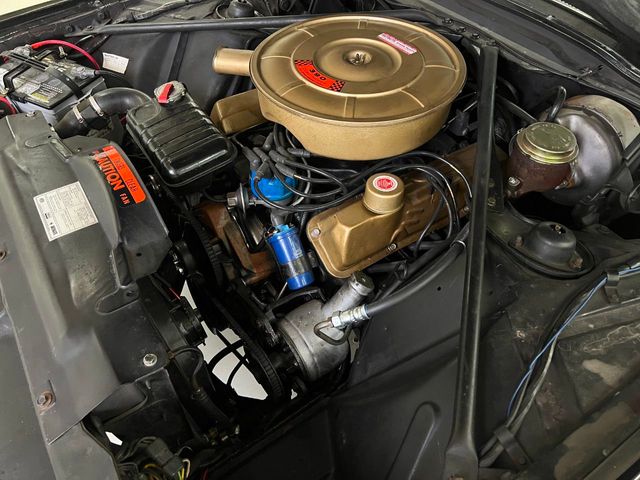 1965 Ford ThunderBird  - 22130061 - 96