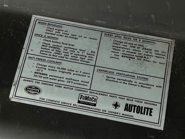 1965 Ford ThunderBird  - 22130061 - 98