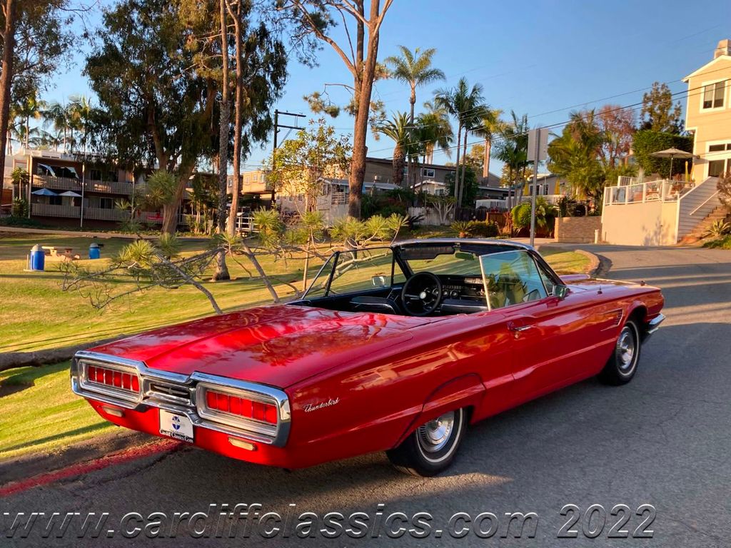 1965 Ford Thunderbird  - 21074089 - 11