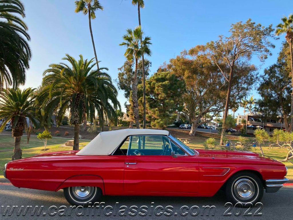 1965 Ford Thunderbird  - 21074089 - 15