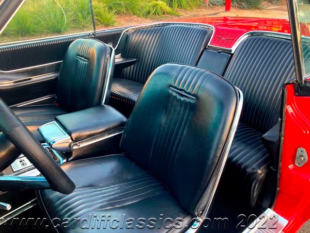 1965 Ford Thunderbird  - 21074089 - 16