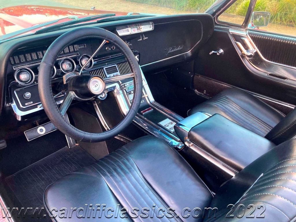 1965 Ford Thunderbird  - 21074089 - 1