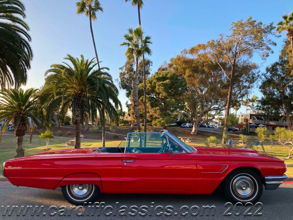 1965 Ford Thunderbird  - 21074089 - 4