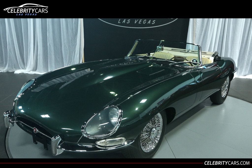 Jaguar E-Type Race Car LOUD SOUND 
