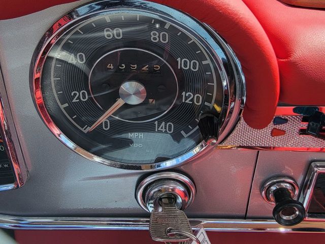 1965 Mercedes-Benz 230SL 1965 MERCEDES BENZ 230 SL ROADSTER CALIFORNIA CAR SINCE NEW! - 21456945 - 38