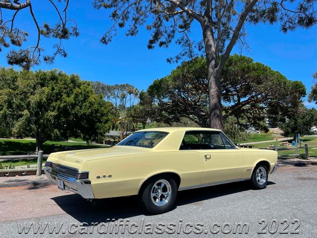 1965 Pontiac GTO  - 21526803 - 26
