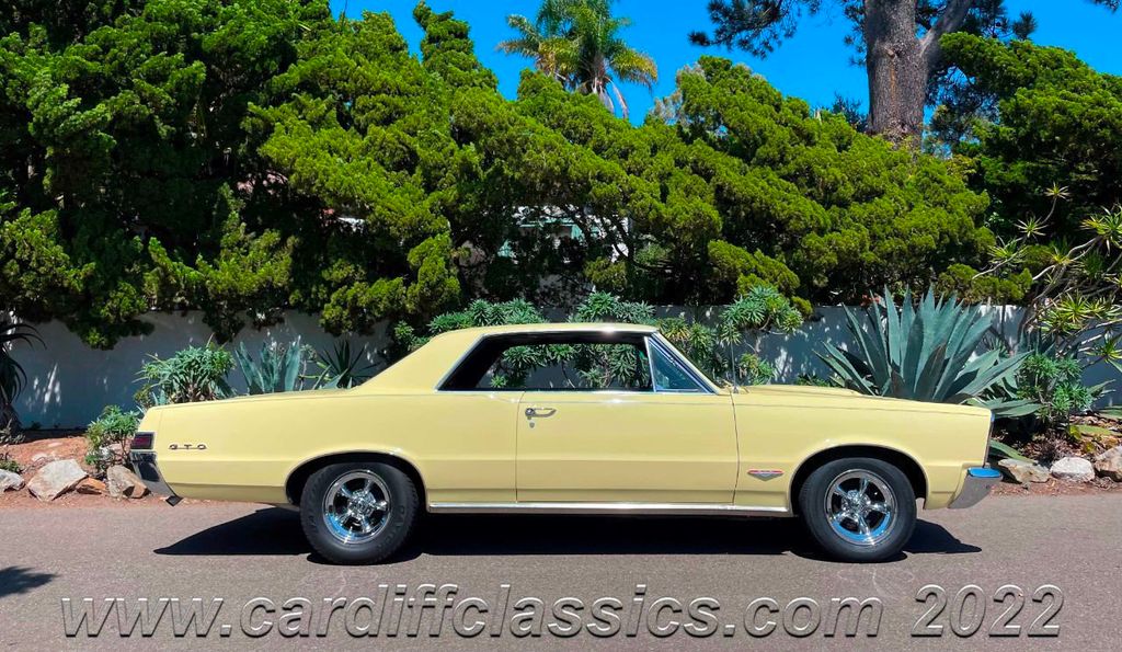 1965 Pontiac GTO  - 21526803 - 4