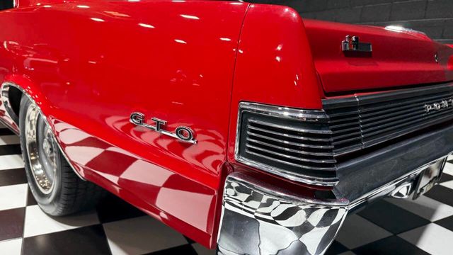 1965 Pontiac GTO 389cid NICE PAINT BUCKETS CONSOLE GAUGES - 22906894 - 39