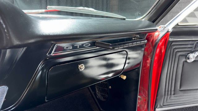 1965 Pontiac GTO 389cid NICE PAINT BUCKETS CONSOLE GAUGES - 22906894 - 97