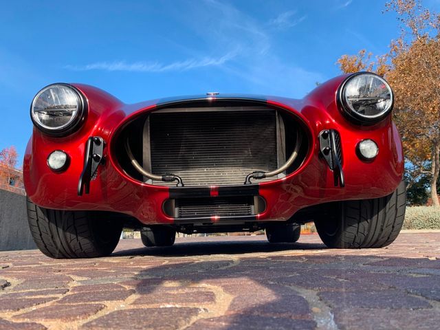 1965 Superformance 427 S/C Cobra Mark Ill 3270 miles. - 20468994 - 13