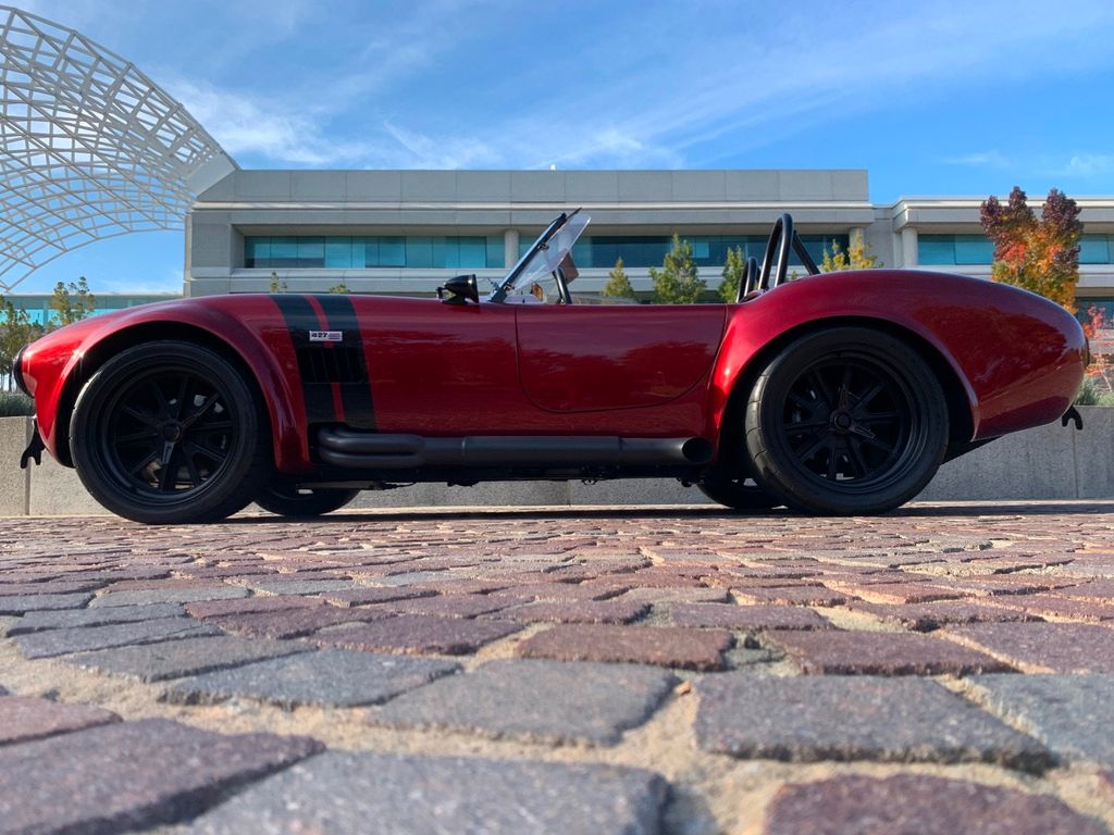 1965 Superformance 427 S/C Cobra Mark Ill 3270 miles. - 20468994 - 14