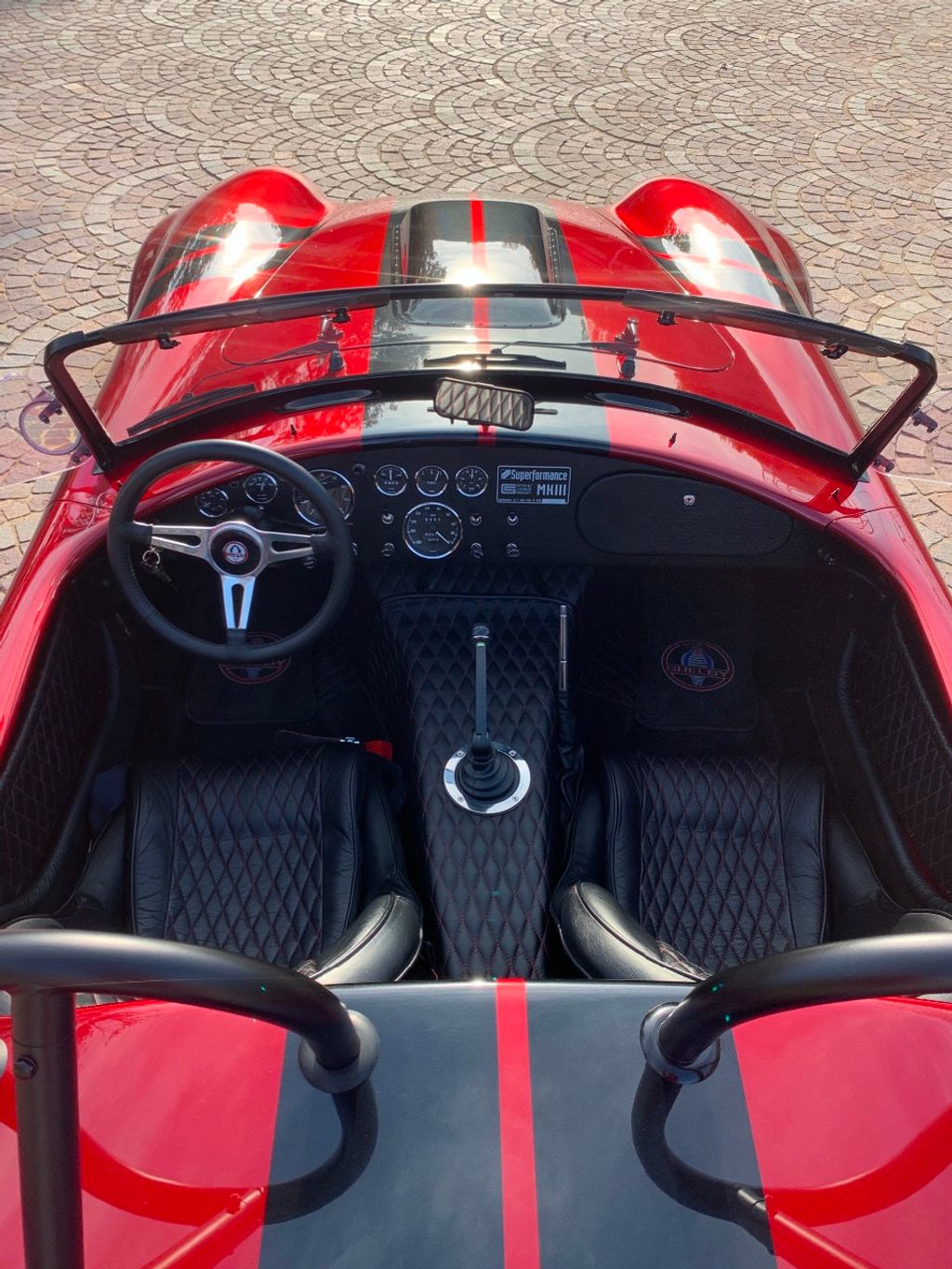 1965 Superformance 427 S/C Cobra Mark Ill 3270 miles. - 20468994 - 19