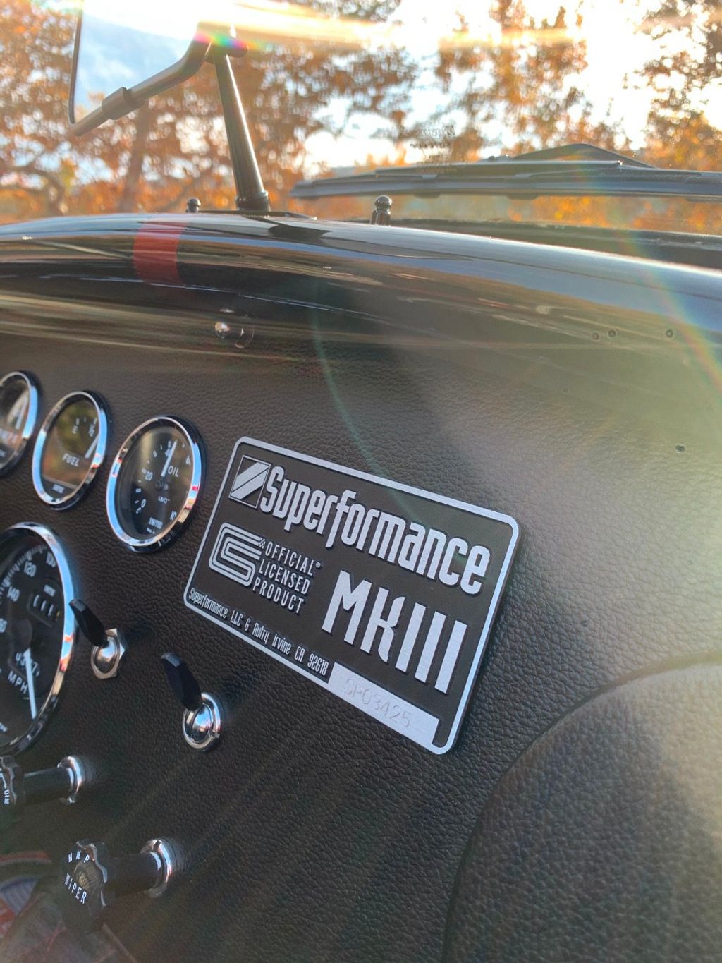 1965 Superformance 427 S/C Cobra Mark Ill 3270 miles. - 20468994 - 21