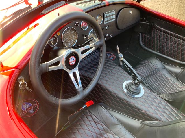 1965 Superformance 427 S/C Cobra Mark Ill 3270 miles. - 20468994 - 24