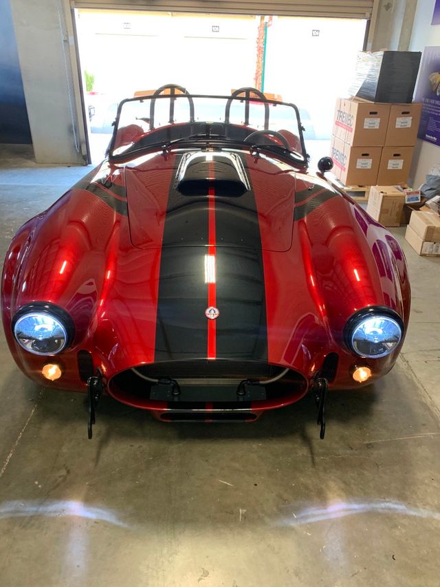 1965 Superformance 427 S/C Cobra Mark Ill 3270 miles. - 20468994 - 30